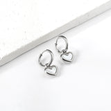 Aretes circulares de 2x12,7 mm con corazón y concha blanca