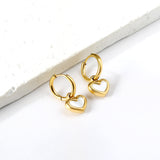 Aretes circulares de 2x12,7 mm con corazón y concha blanca