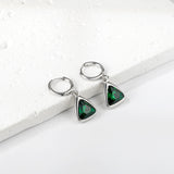 Boucles d'oreilles puces cercle 2x13 mm avec triangle diamant vert