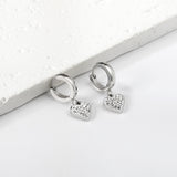 Pendientes circulares de 3x12,6 mm con diamantes en arcilla blanca en forma de corazón