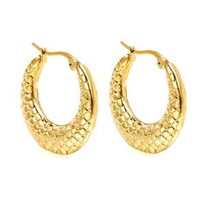 Round snake pattern earrings 28.4*26.6mm gold color