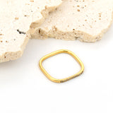 Minimalist ring with small diamonds