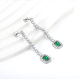 Diamantes blancos baguette cuadrados con diamantes verdes redondos + aretes tipo argolla de diamantes blancos