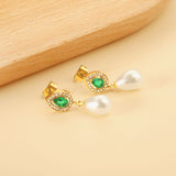 Boucles d'oreilles coeur diamants verts + créoles diamants blancs avec perles blanches en forme de larme