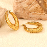 Hollow fat oval three-section striped gold-colored ear clips 30.4mm