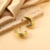 Oval C-shaped hammered earrings 14.6*35.5mm gold color