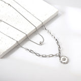 Collier pendentif composite coquillages blancs