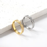 Single ring with multiple small diamonds Gold/steel color