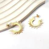 The latest models of gold Earrings fall sense C Earrings