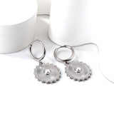 Boucles d'oreilles puces rondes avec gâteau rond en perles blanches 2x16mm Acier