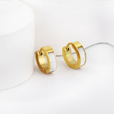 Gold round earrings with white shells 4*13.5mm