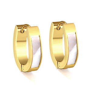 Gold oval earrings with white shells 4*13*16mm