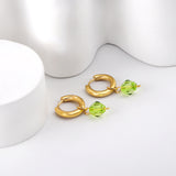 Pendientes circulares de 3x16 mm con diamantes verdes en forma de rombo