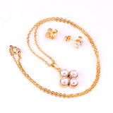 Steel/golden four-flower white pearl+diamond jewelry set