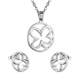 Gold/steel jewelry set with diamonds in a hollow design that expresses the vitality of flowers.