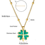 Four Green Hearts Composed of a Leaf-shaped Accessory Necklace