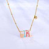 Collier avec lettres colorées pour fille, nouvelle mode