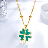 Four Green Hearts Composed of a Leaf-shaped Accessory Necklace