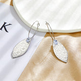 Pendientes con forma de hoja de moda 2022 con diamantes