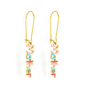 Pendientes De Colores Mezclados Con Letras De Moda