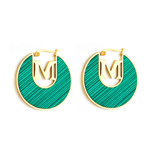 Pendientes De Aceite Con Gota Verde Irregular Con Palabra M De Moda