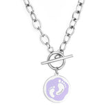 Accessoire rond avec collier violet à double empreinte