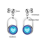 Pendientes de acero con forma de corazón azul