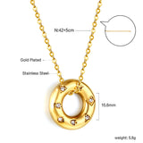 Circle pendant with zirconia