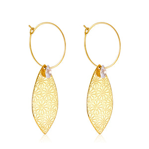 2022 Fashion Leaf Shape With Diamond Earrings