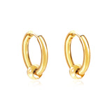 The latest models of gold earrings fall sense