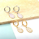 Petites boucles d'oreilles créoles pour filles/femmes, mignon, Piercing, cœur multicolore, acrylique, yeux bleus, pendentifs, cadeaux porte-bonheur