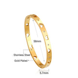 Brazaletes con diseño de corazón ahuecado de acero de Color dorado para mujeres, regalos para amigos, pulseras de circonia cúbica, joyería de mano